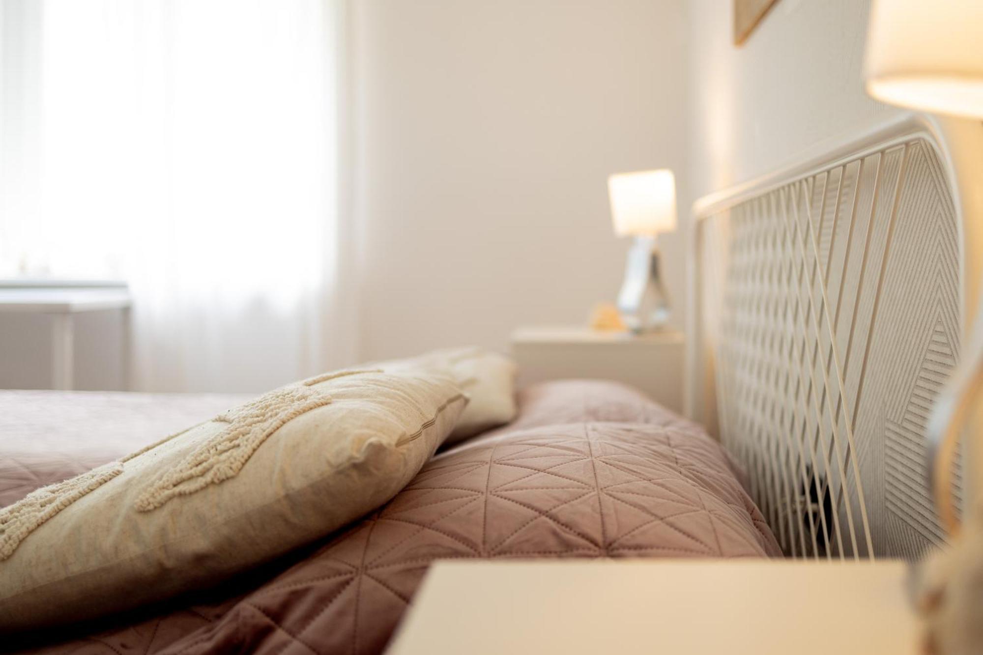 Large Two Bedroom Family App - Free Parking Ljubljana Extérieur photo